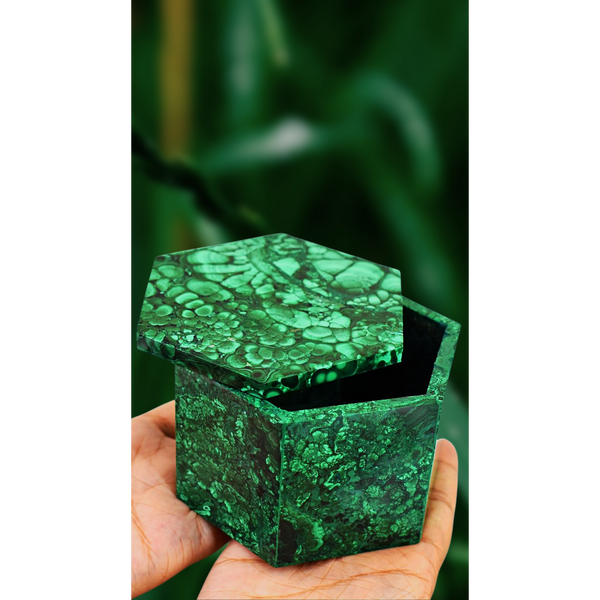 gemsmore:Exclusive Congo Malachite Hand Carved Genuine Crystal Gemstone Carving Hexagon Box