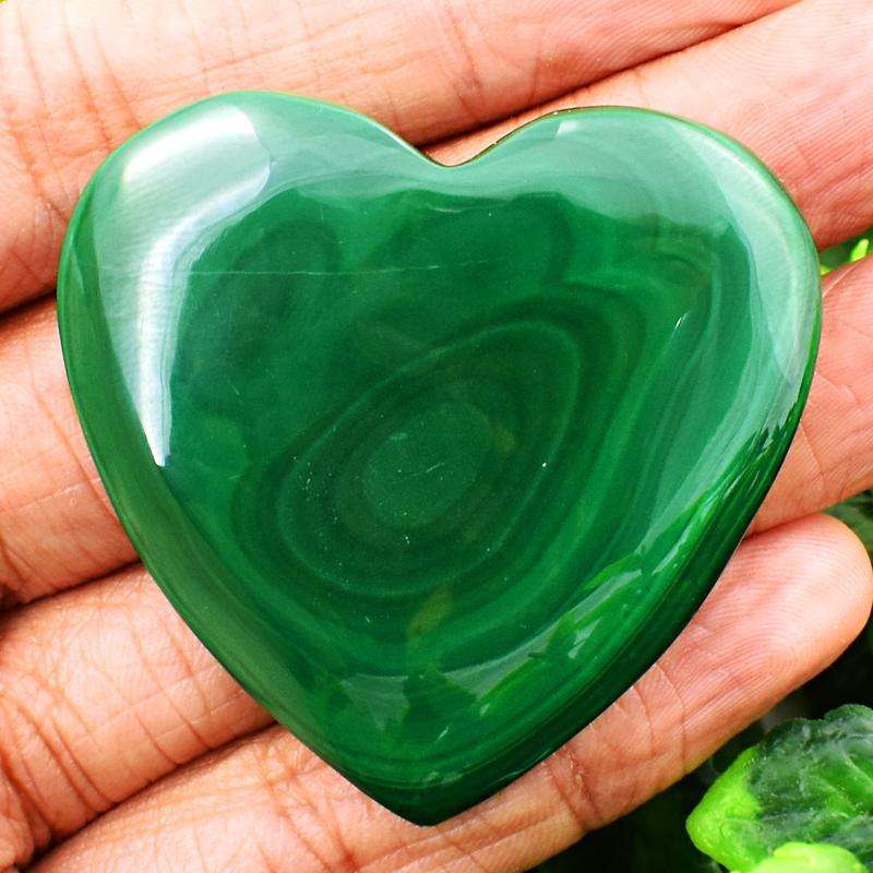 gemsmore:Exclusive Green Malachite Carved Heart Cabochon