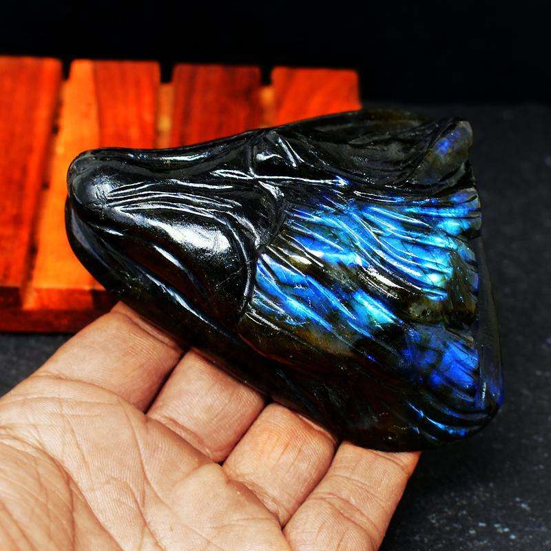 gemsmore:Exclusive Hand Carved Blue Flash Labradorite Wolf Head