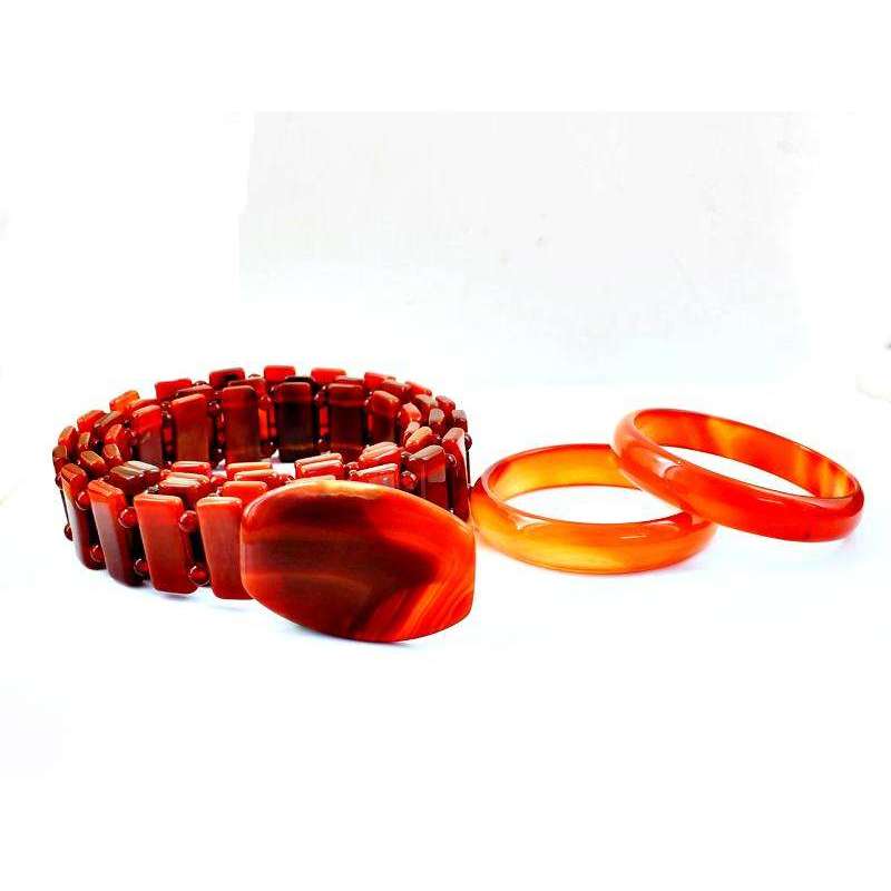 gemsmore:Exclusive Hand Carved Set Of Carnelian Belt & Bangles