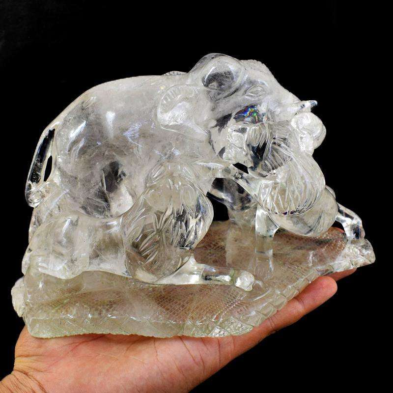 gemsmore:Exclusive Hand Carved White Quartz Lions Hunting Elephant Scene