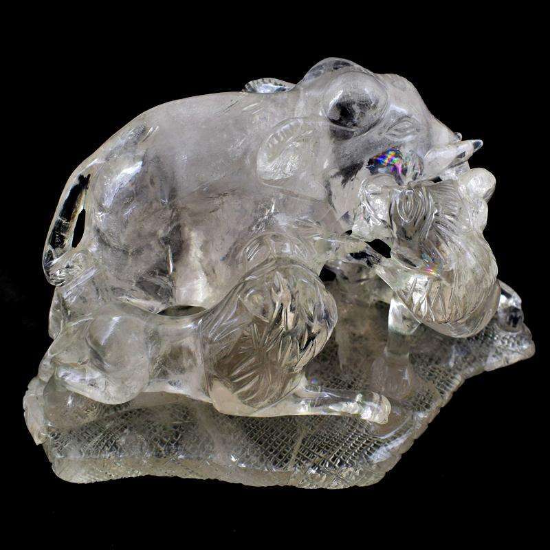 gemsmore:Exclusive Hand Carved White Quartz Lions Hunting Elephant Scene