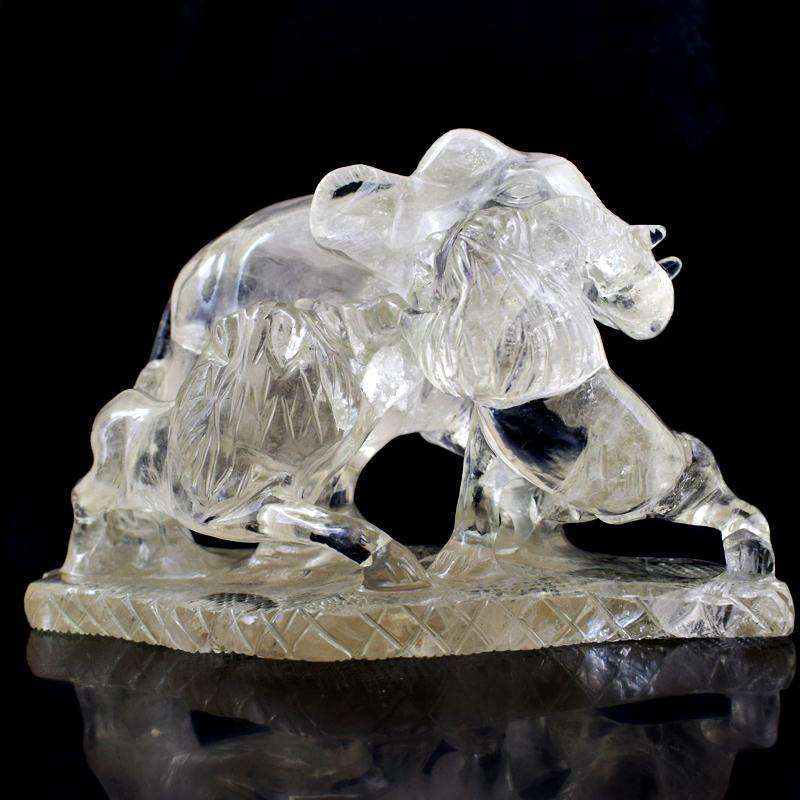 gemsmore:Exclusive Hand Carved White Quartz Lions Hunting Elephant Scene