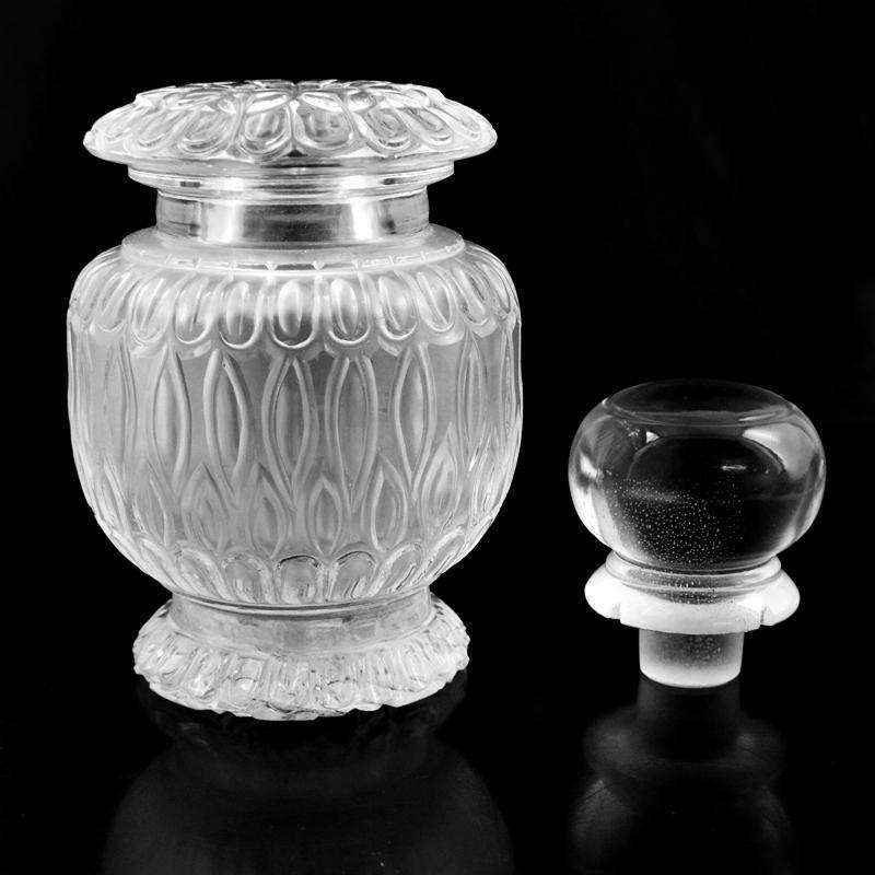 gemsmore:Exclusive Hand Carved White Quartz Perfume Bottle