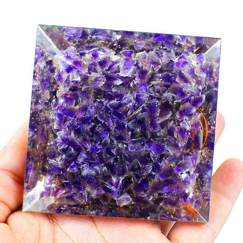 gemsmore:Exclusive Purple Amethyst Orgone Carved Healing Pyramid