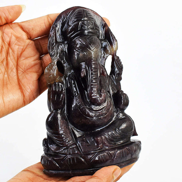 gemsmore:Exclusive Red Garnet Hand Carved Lord Ganesha Idol