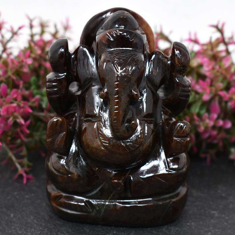 gemsmore:Exclusive Red Garnet Hand Carved Lord Ganesha Idol