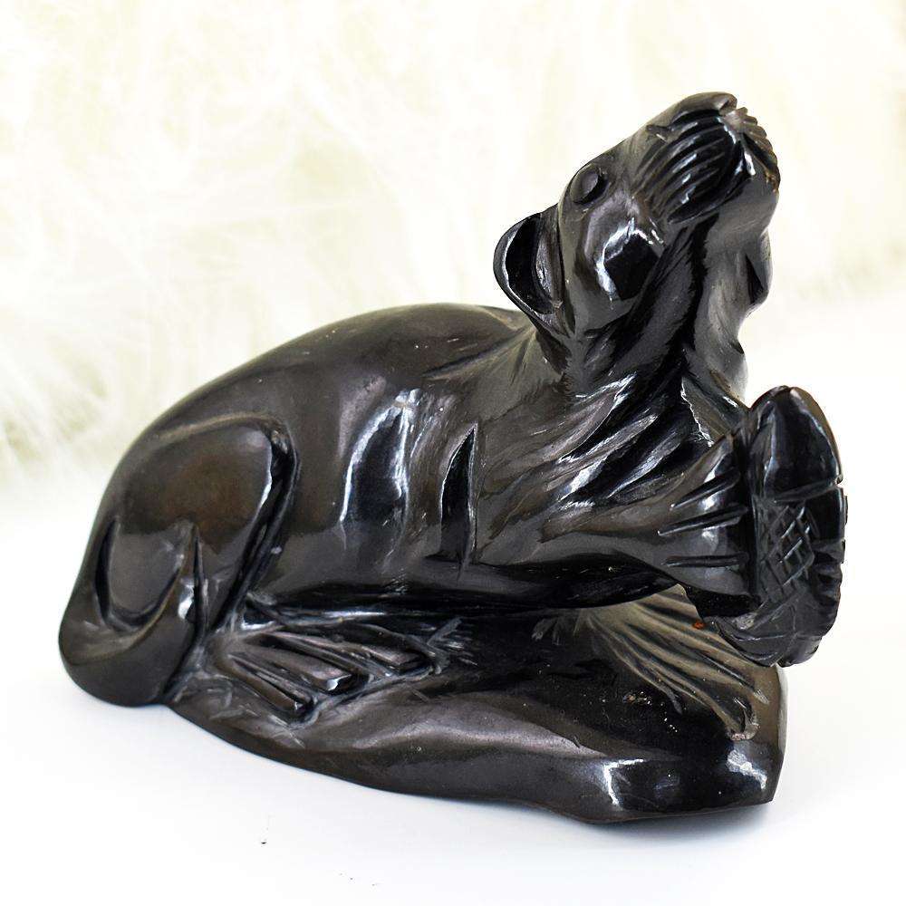 gemsmore:Exclusive Spinel Hand Carved Sea Lion