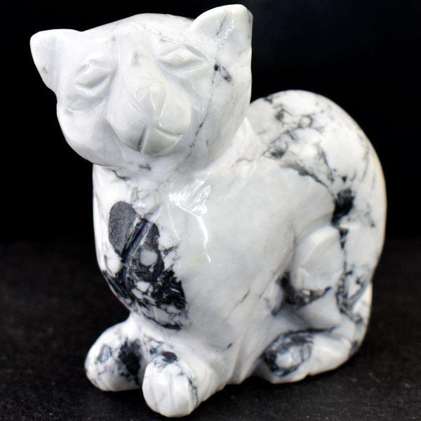 gemsmore:Exclusive White Howlite Hand Carved Cat