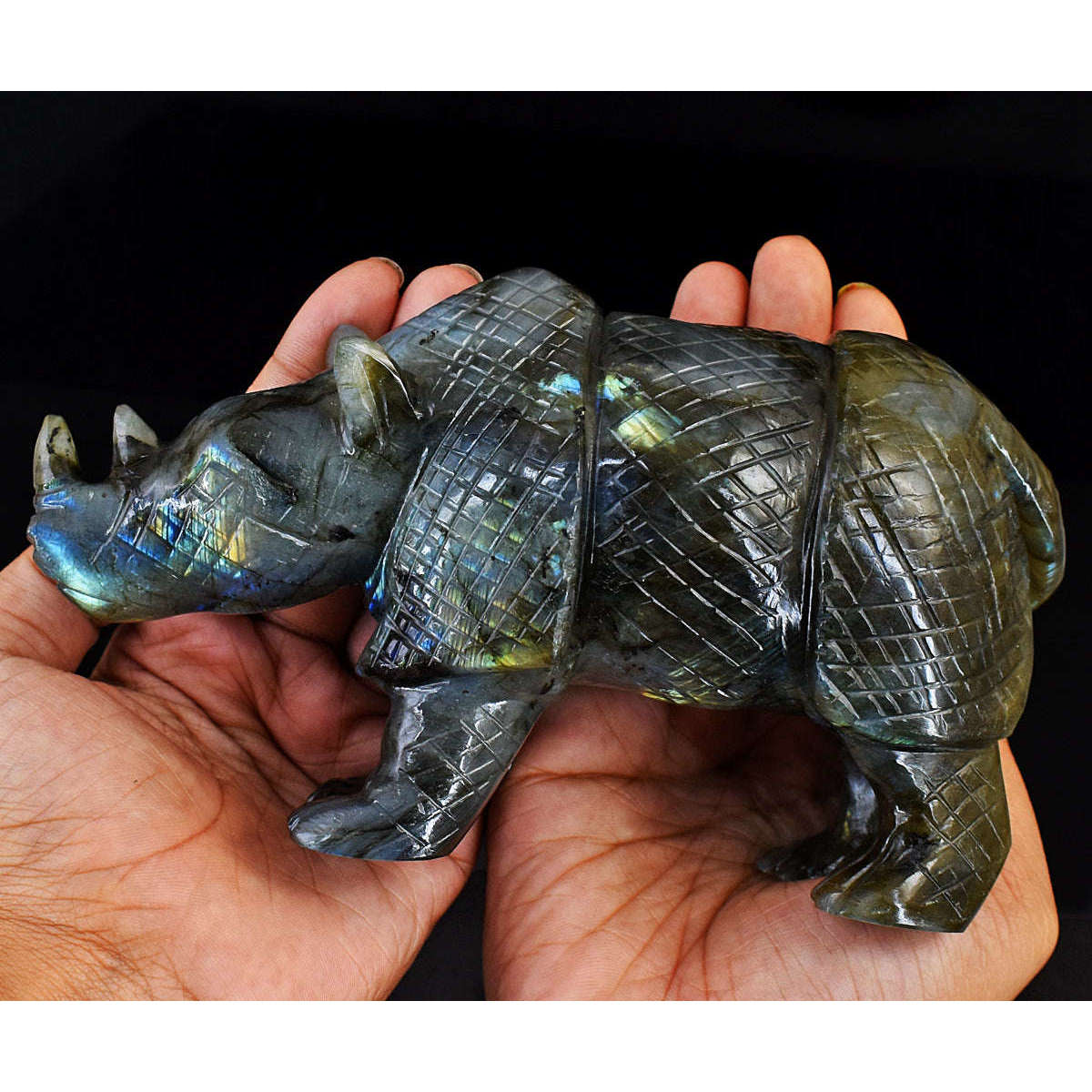 gemsmore:Genuine Amazing Flash Labradorite Hand Carved Rhino