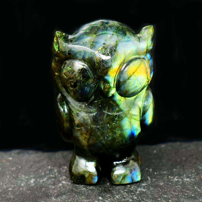 gemsmore:Golden & Blue Flash Labardorite Hand Carved Owl
