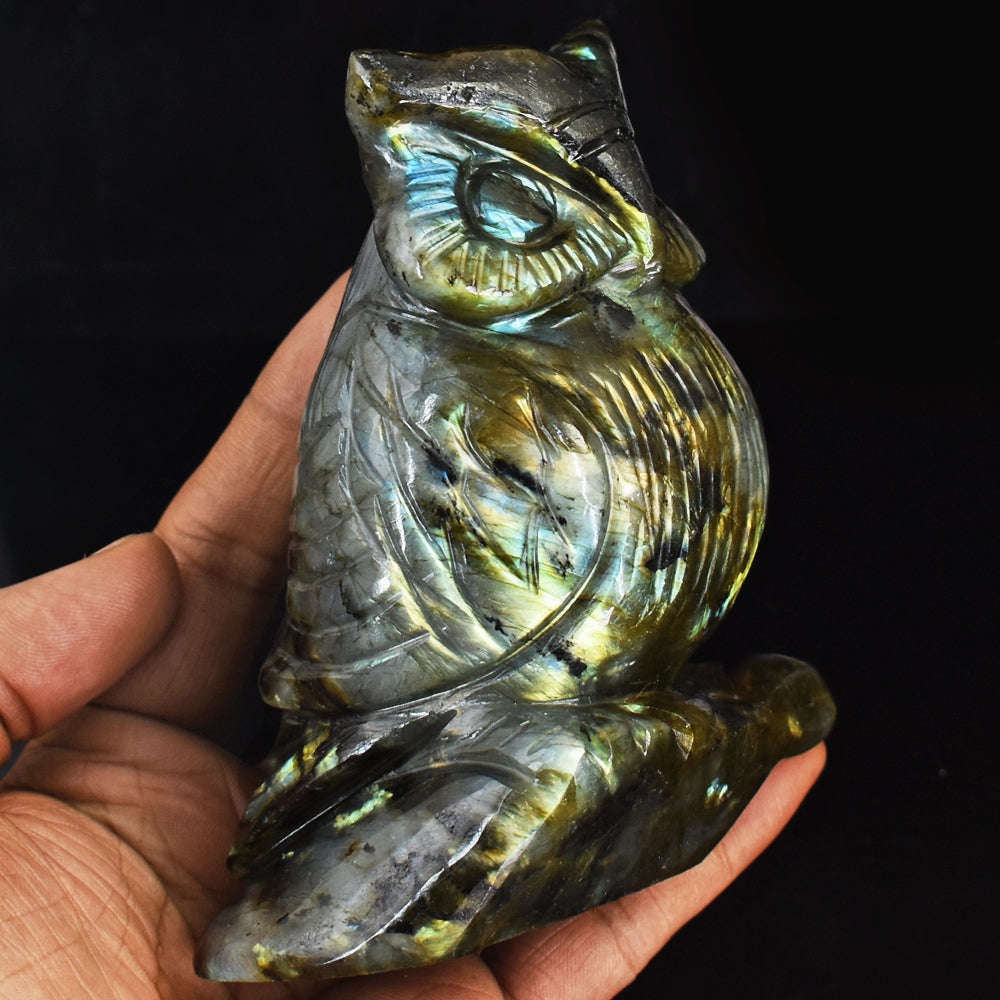 gemsmore:Gorgeous  Amazing Flash Labradorite Hand Carved Owl Gemstone