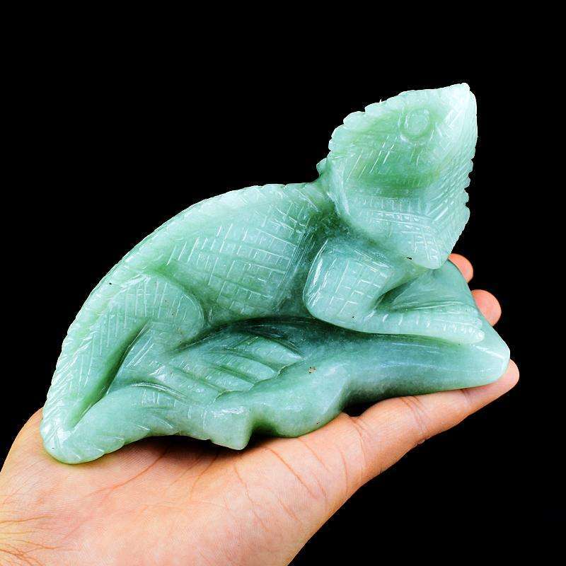 gemsmore:Green Aventurine Hand Carved Gemstone Chameleon