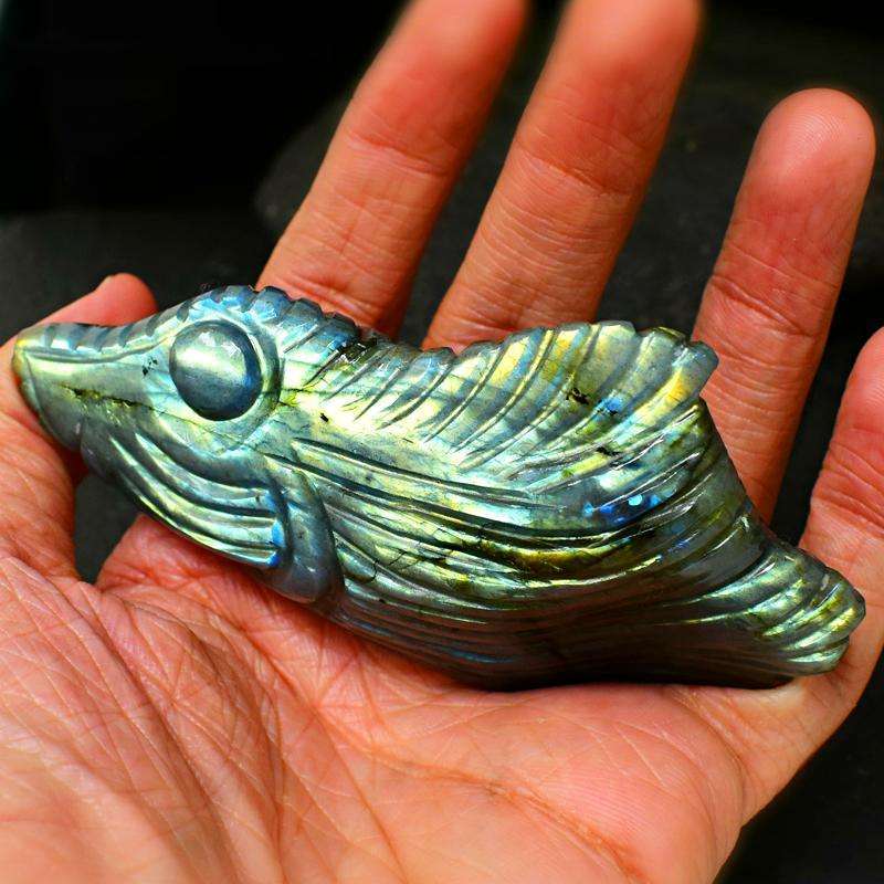 gemsmore:Green & Blue Flash Labradorite Hand Carved Fish