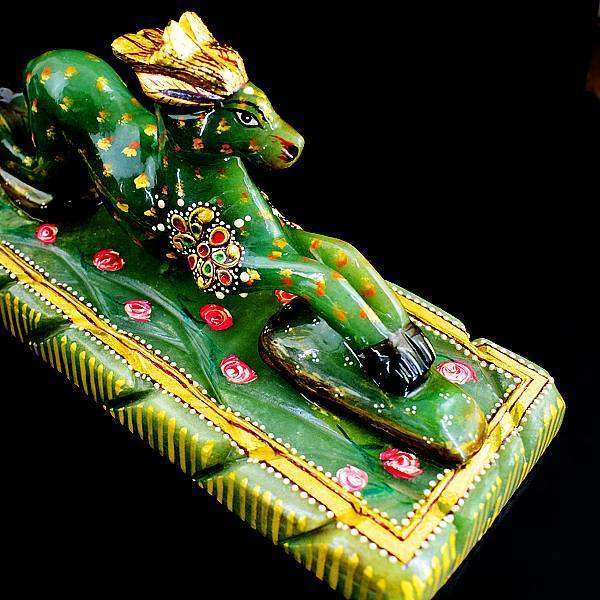 gemsmore:Green Jade Enamel Painted Hand Carved Gemstone Deer