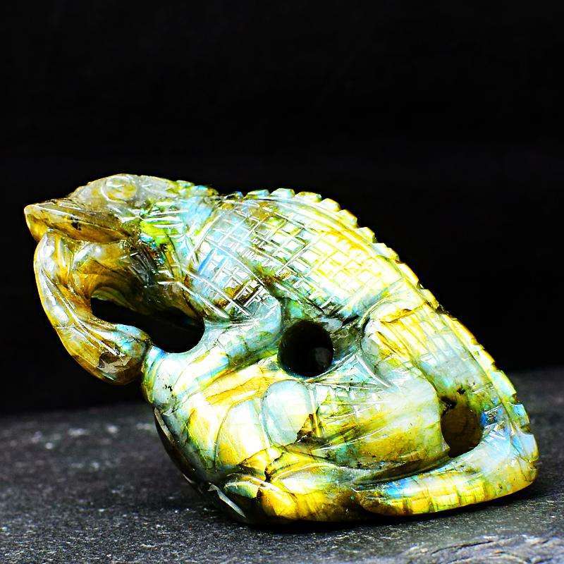 gemsmore:Hand Carved Amazing Flash Labradorite Chameleon On Rock