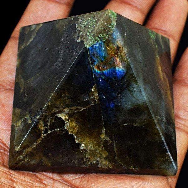 gemsmore:Hand Carved Blue Flash Labradorite Healing Pyramid