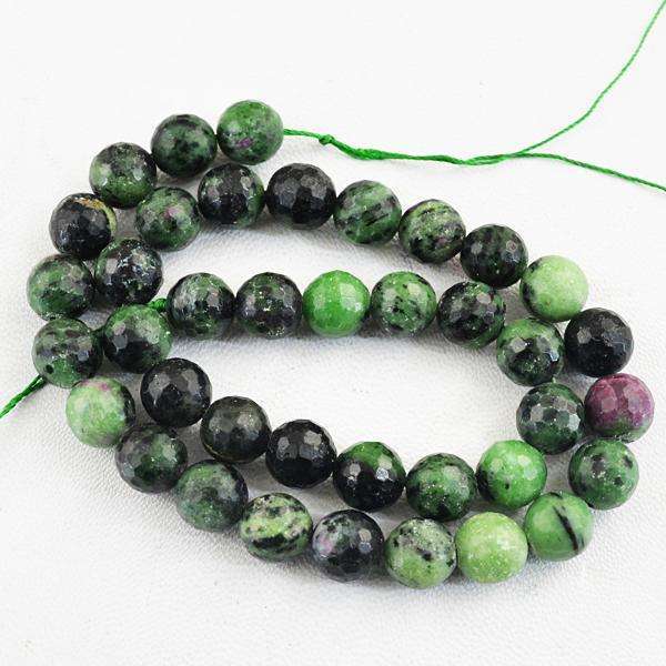 gemsmore:Natural Amazing Round Shape Faceted Ruby Zoisite Drilled Beads Strand