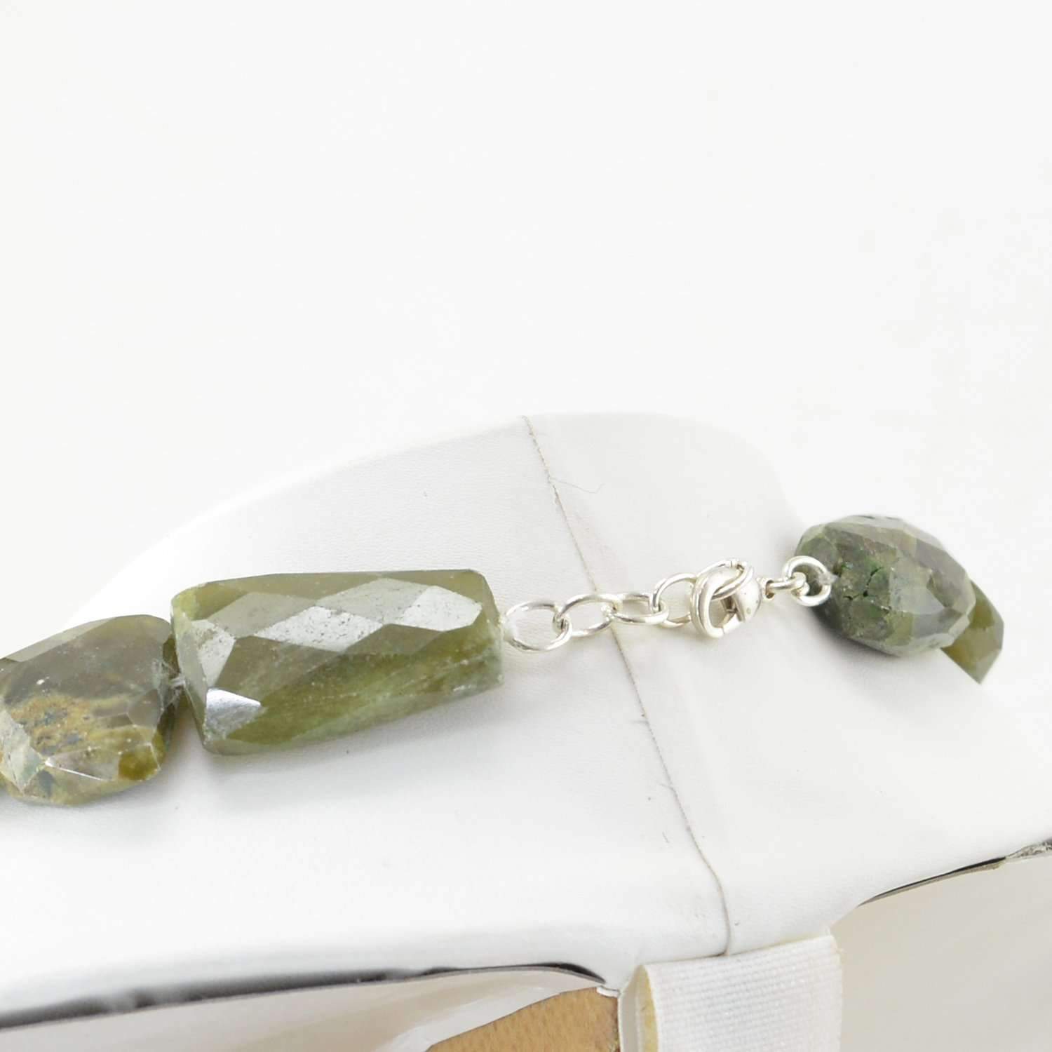gemsmore:Natural Green Garnet Necklace Untreated Faceted Beads
