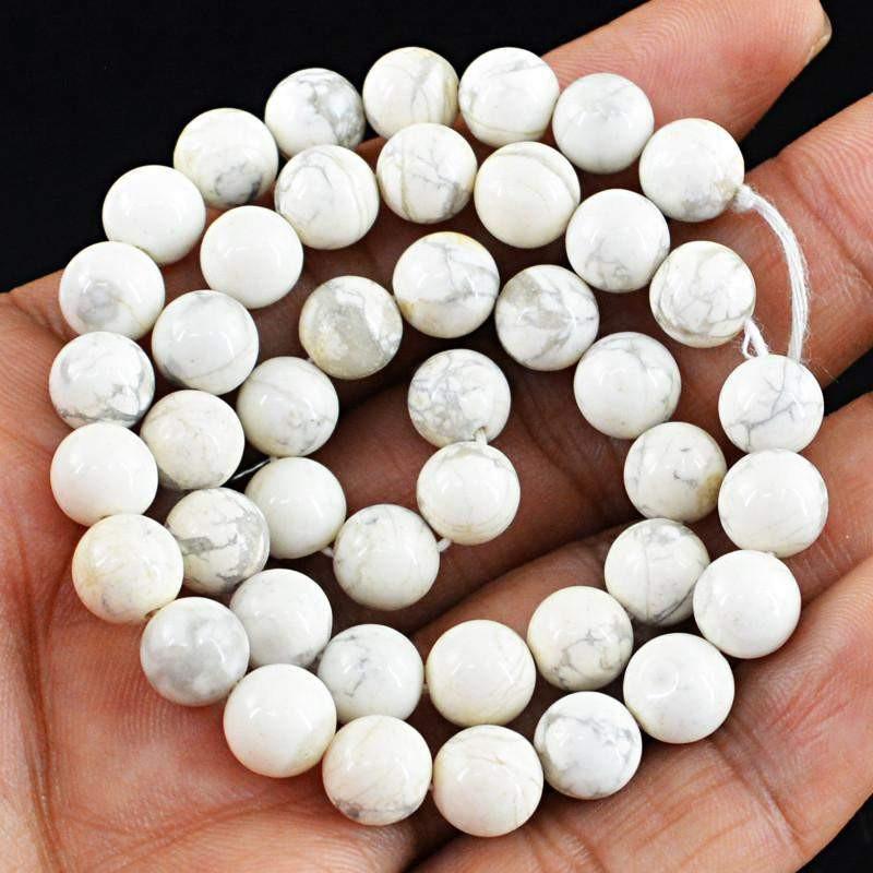 gemsmore:Natural Howlite Strand Untreated Round Shape Drilled Beads