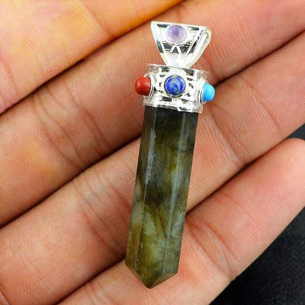 gemsmore:Natural Labradorite Seven Chakra Meditation Healing Point Pendant