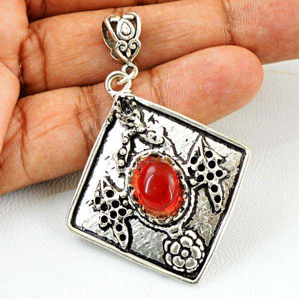 gemsmore:Natural Red Onyx Tibet Silver Pendant