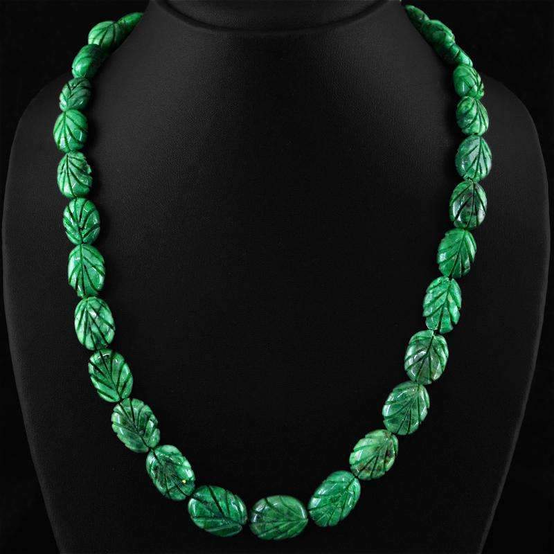 gemsmore:Natural Untreated Green Emerald Necklace Oval Shape Carved Beads