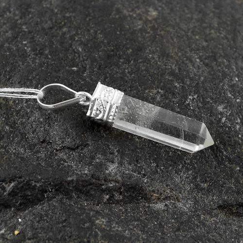 gemsmore:Natural White Quartz Healing Point Pendant