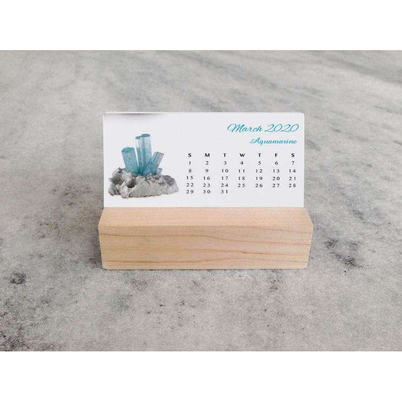 gemsmore:New Year Special 2020 - Mini Crystal Desk Calendar with Wood Stand