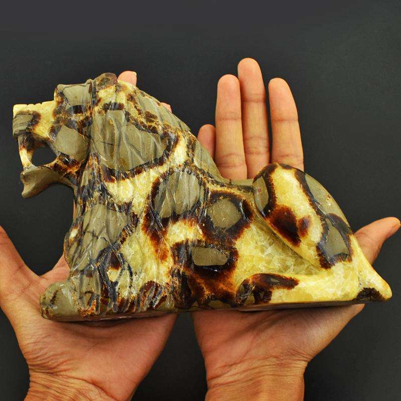 gemsmore:One of its kind - Big Collectors Piece - Genuine Rare Septarian Agate  Hand Carved 3d Style Lion