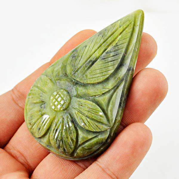 gemsmore:Pear Shape Green Garnet Hand Carved Gemstone