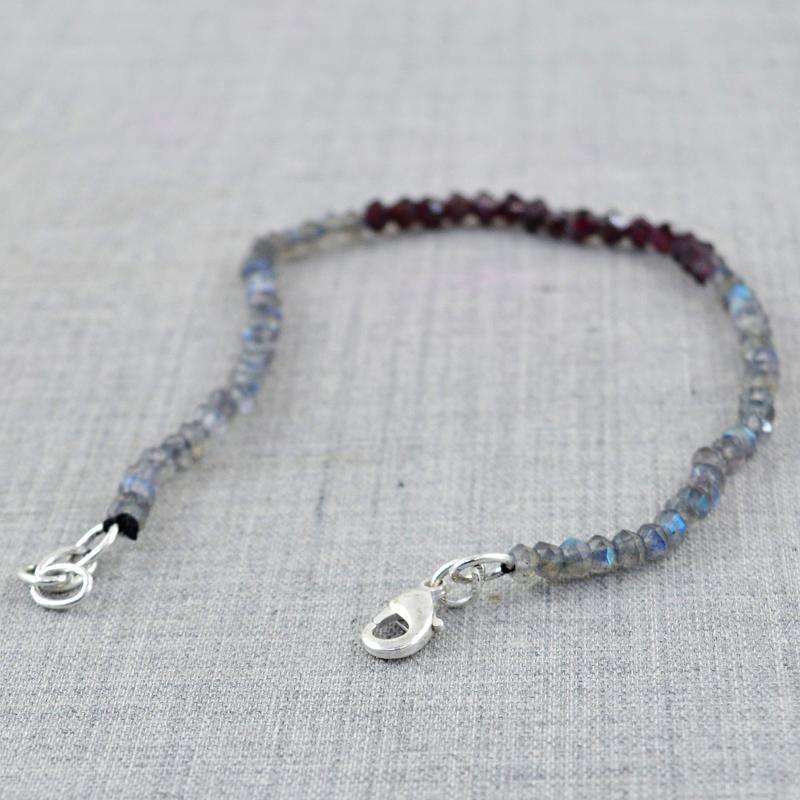 gemsmore:Round Shape Blue Flash Labradorite & Red Garnet Bracelet Natural Faceted Beads