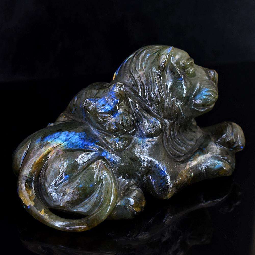 gemsmore:Stunning Blue Flash Labradorite Hand Carved Lion & Calf