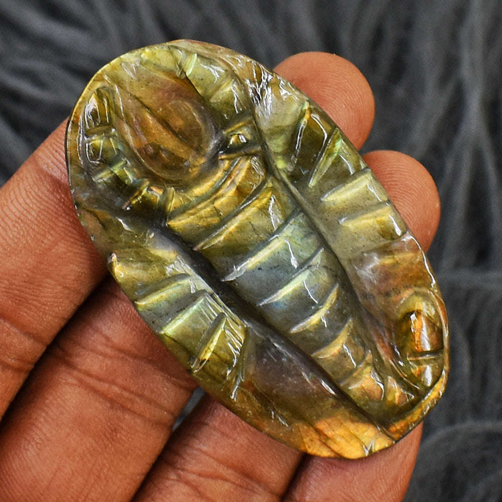 gemsmore:Stunning  Golden Flash Labradorite  Hand Carved Genuine Crystal Gemstone Carving Scorpion