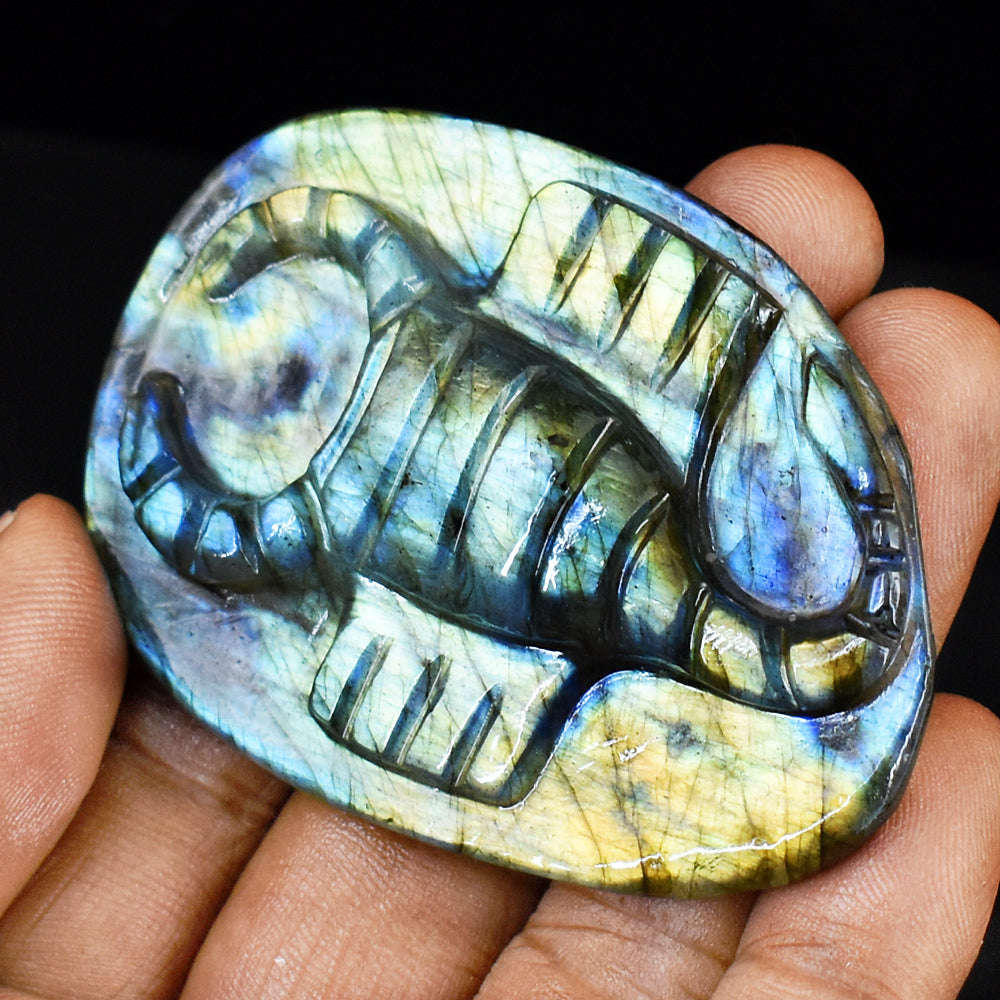 gemsmore:Stunning Labradorite  Hand Carved Genuine Crystal Gemstone Carving Scorpion