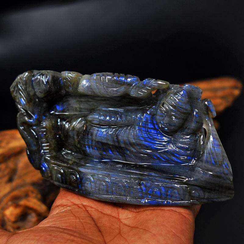 gemsmore:Top Blue Flash Labradorite - 3D Style Hand Carved Sleeping Mudra Buddha