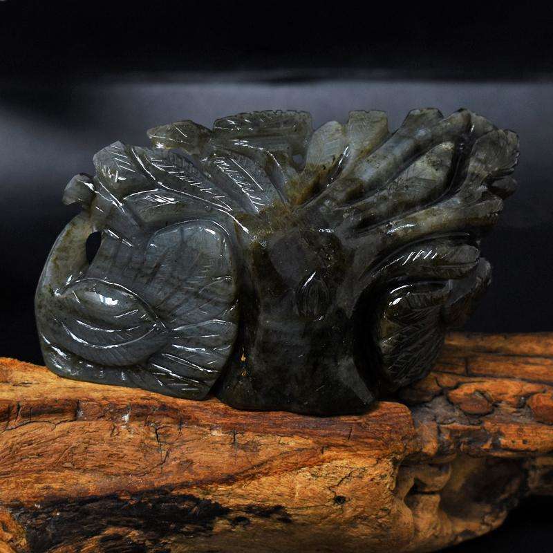 gemsmore:Top Blue Flash Labradorite - 3D Style Hand Carved Sleeping Mudra Buddha