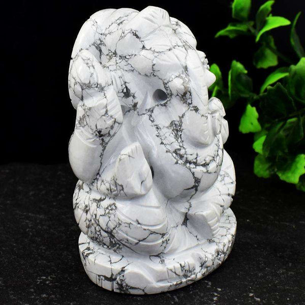 gemsmore:White Howlite Hand Carved Lord Ganesha Idol